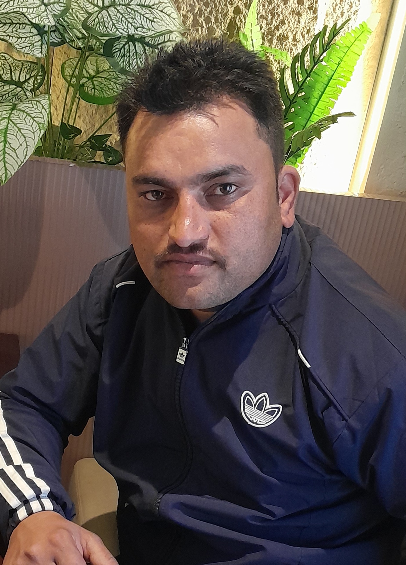 Anuj bhandari - Captain of Bhandari friends